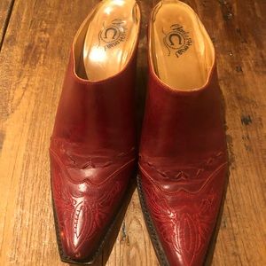 Charlie 1 Horse by  Luccehese size 8